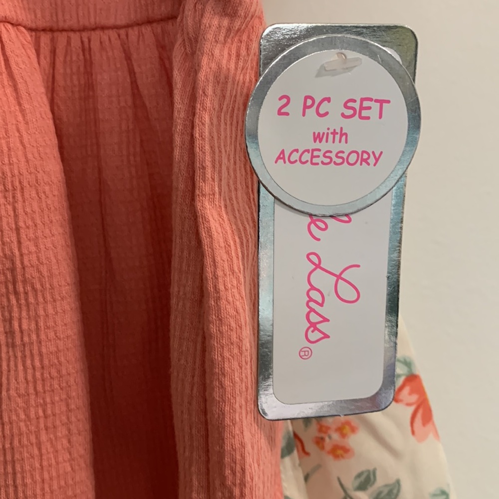 NWT Little Lass Girl 2pc set Size 6x - Picture 2 of 4